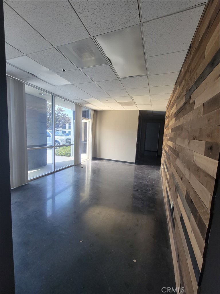 MLS #OC25191383 image #4