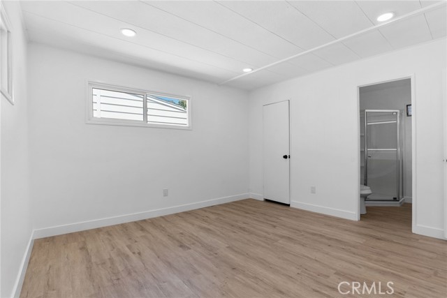 MLS #OC25191654 image #21