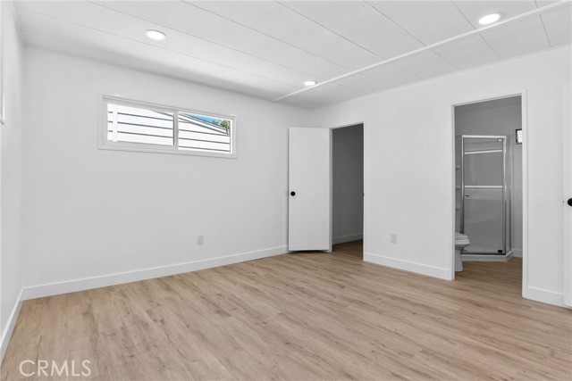 MLS #OC25191654 image #23