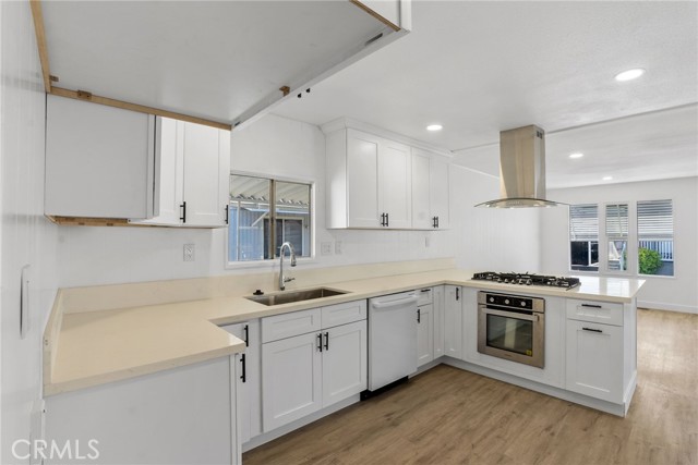 MLS #OC25191654 image #45