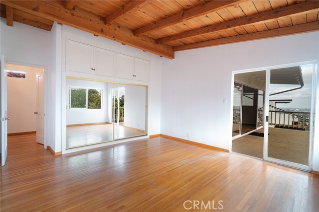 MLS #OC25192003 image #3