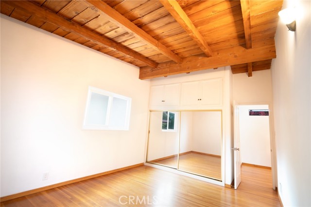 MLS #OC25192003 image #5