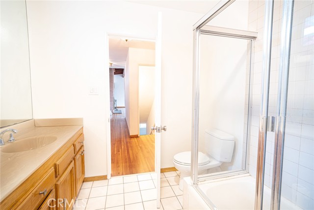 MLS #OC25192003 image #9