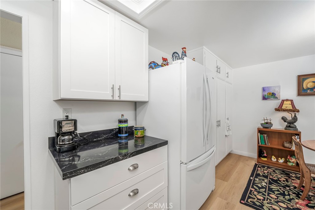 MLS #OC25192007 image #10