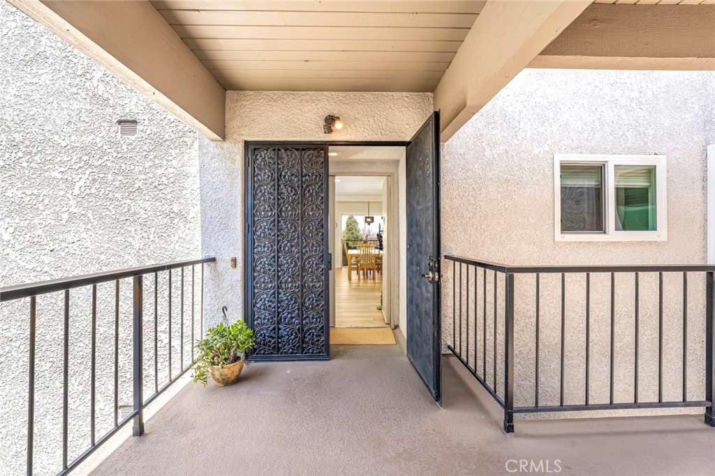 MLS #OC25192007 image #2