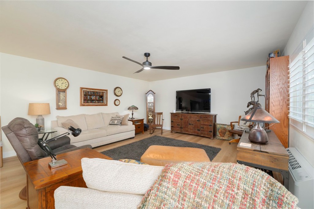 MLS #OC25192007 image #7