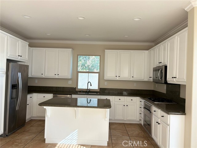 MLS #OC25192026 image #10