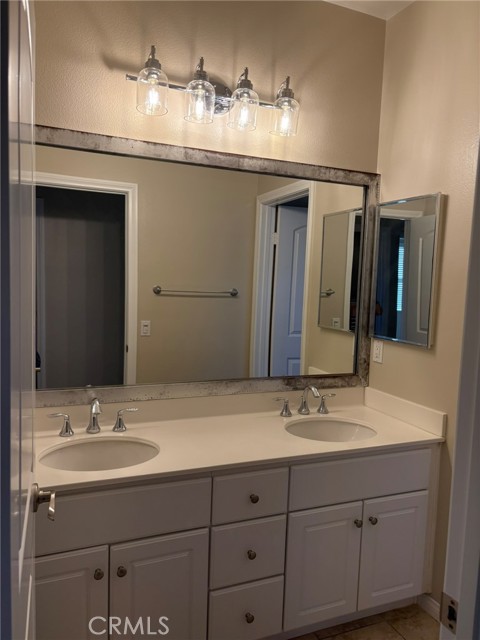 MLS #OC25192026 image #16