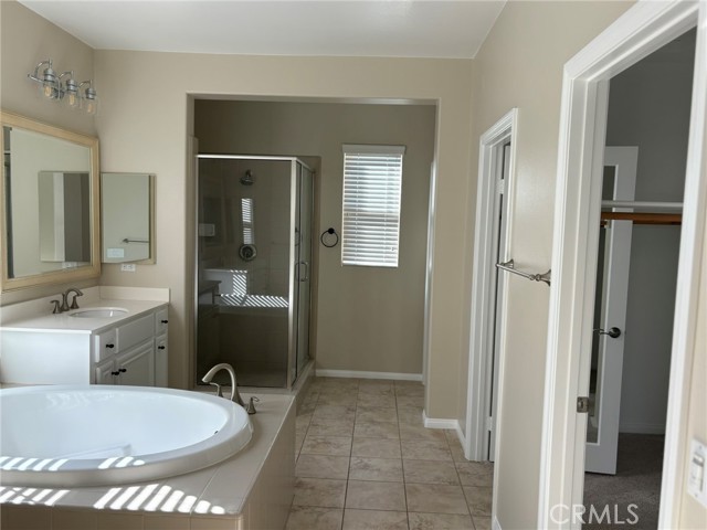 MLS #OC25192026 image #21