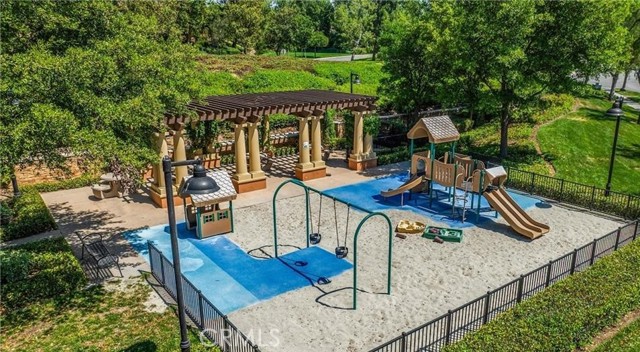 MLS #OC25192026 image #38