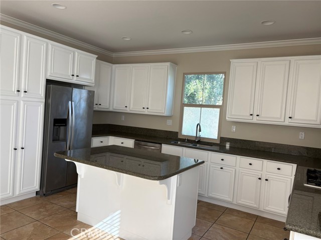 MLS #OC25192026 image #9