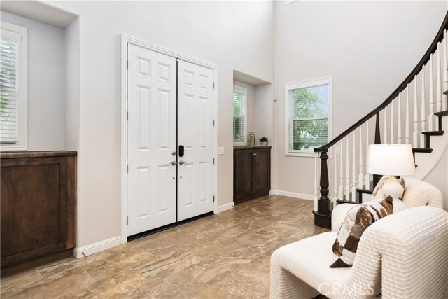 MLS #OC25192053 image #1