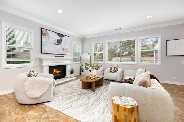 MLS #OC25192053 image #5