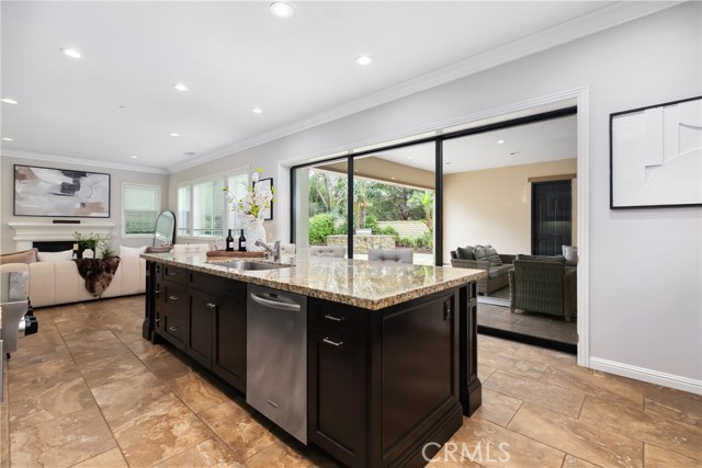 MLS #OC25192053 image #9