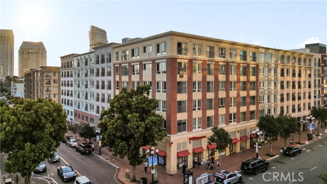 MLS #OC25192145 image #7