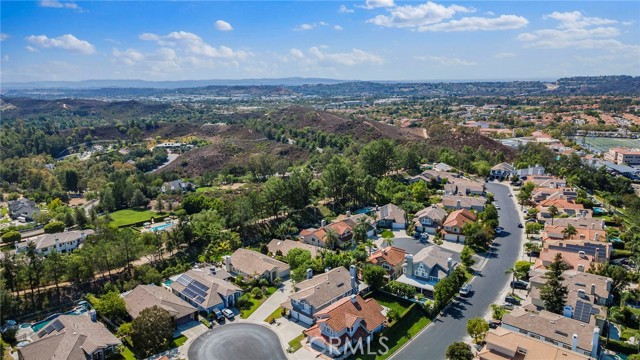 MLS #OC25192282 image #59