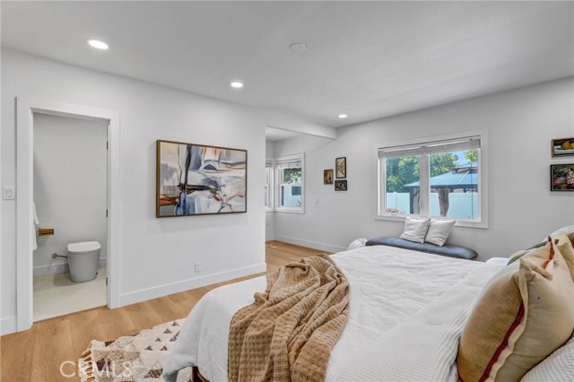 MLS #OC25192295 image #24