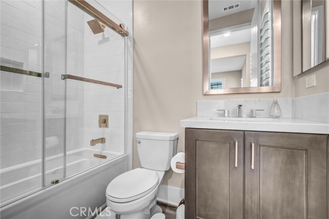 MLS #OC25192490 image #19