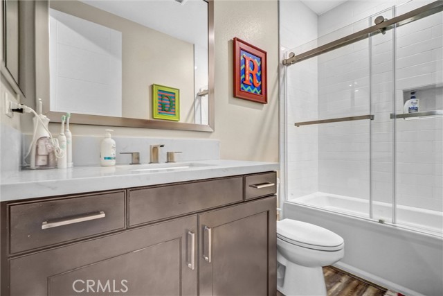 MLS #OC25192490 image #27