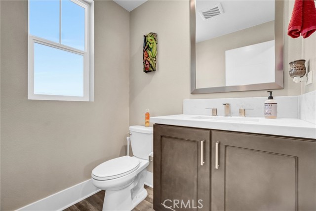 MLS #OC25192490 image #32