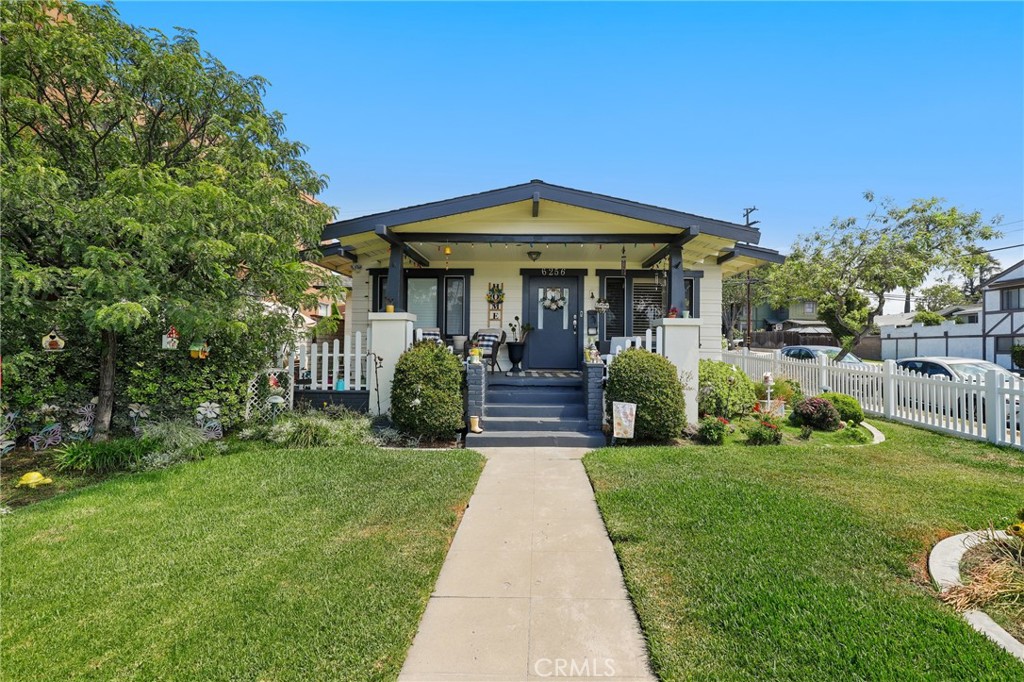 MLS #OC25192699 image #1