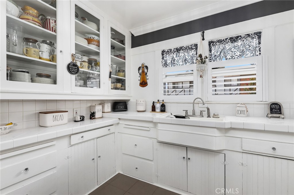 MLS #OC25192699 image #4