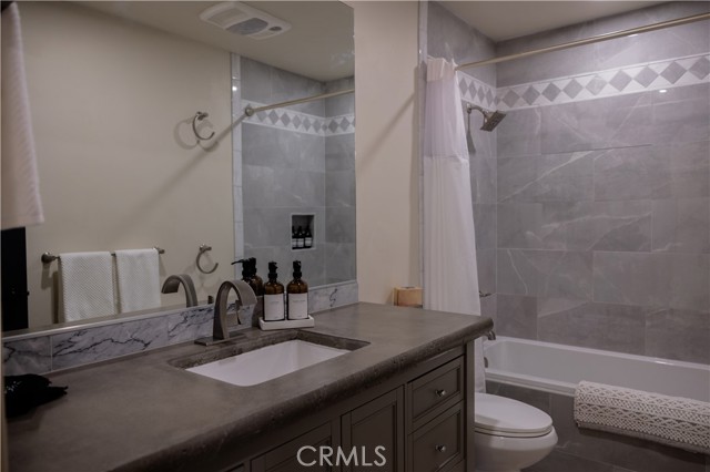 MLS #OC25192717 image #28