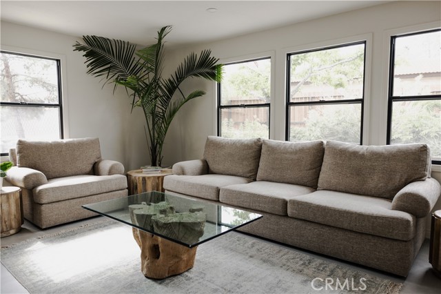 MLS #OC25192717 image #3