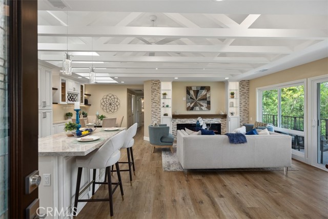 MLS #OC25192781 image #1