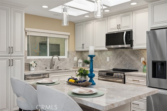 MLS #OC25192781 image #13