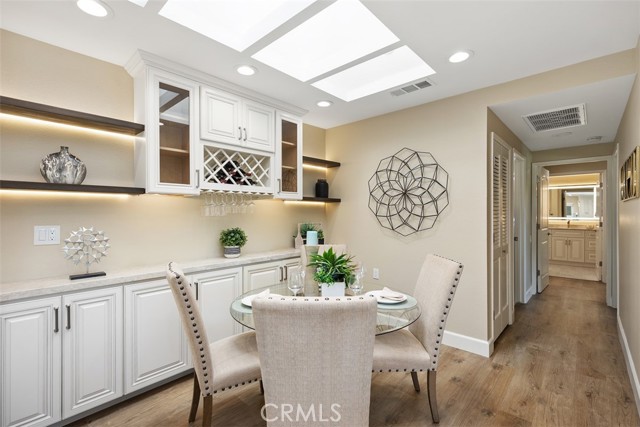 MLS #OC25192781 image #17