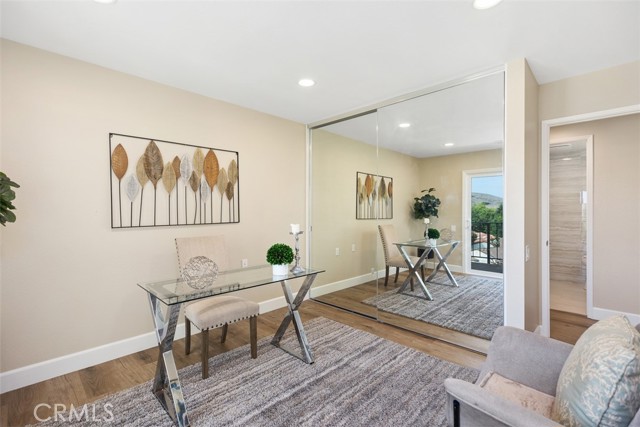 MLS #OC25192781 image #22