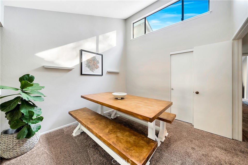 MLS #OC25193048 image #10