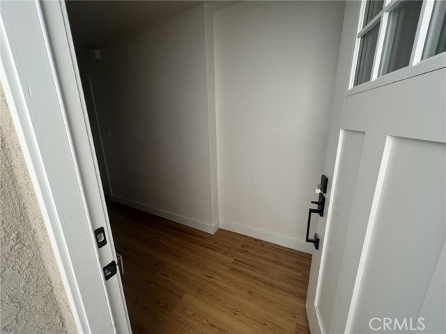 MLS #OC25193104 img 1