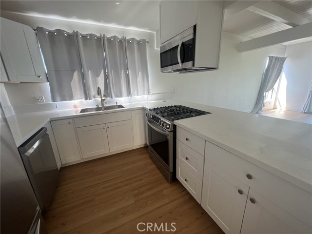 MLS #OC25193104 img 12