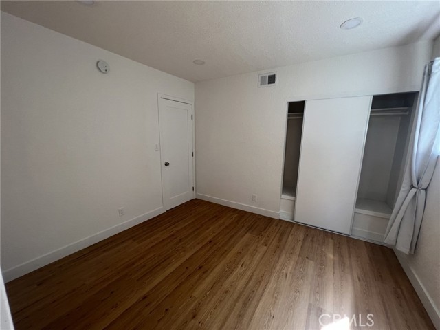 MLS #OC25193104 img 8