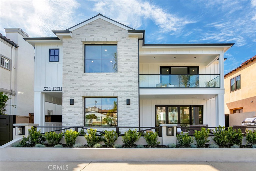 MLS #OC25193118 image #1