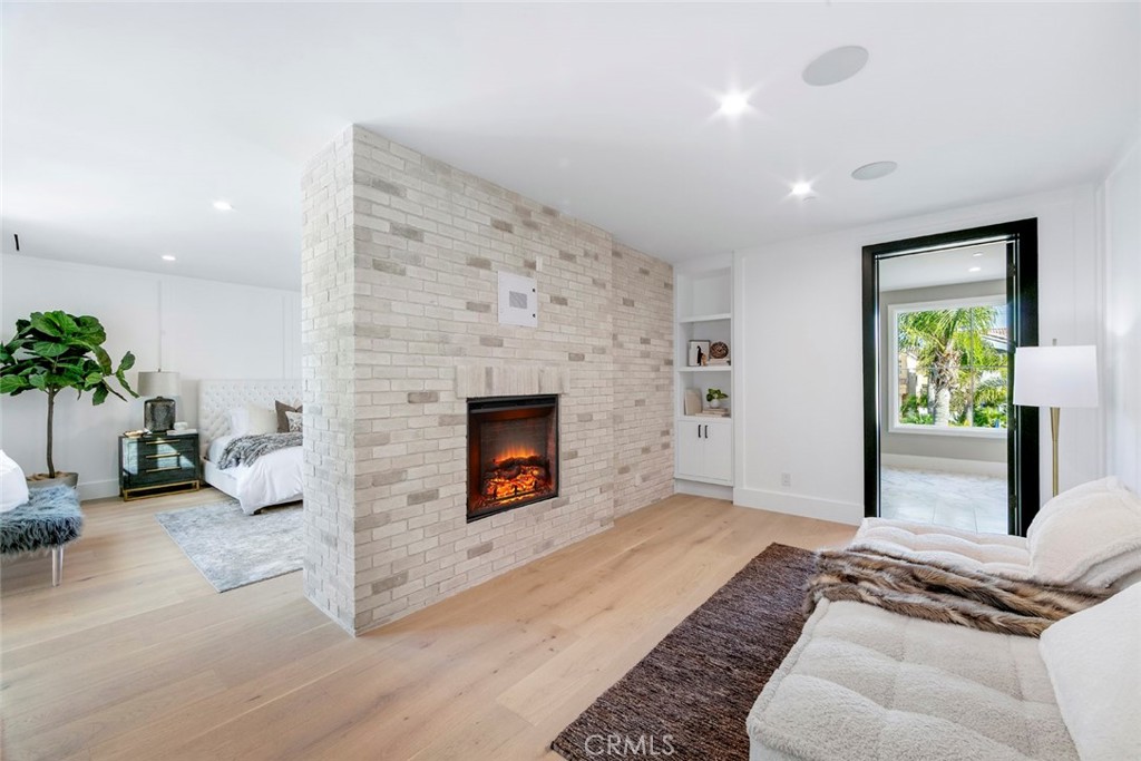 MLS #OC25193118 image #26