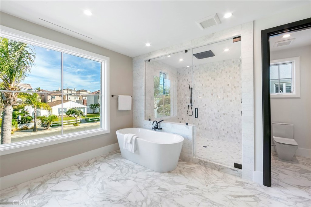 MLS #OC25193118 image #27