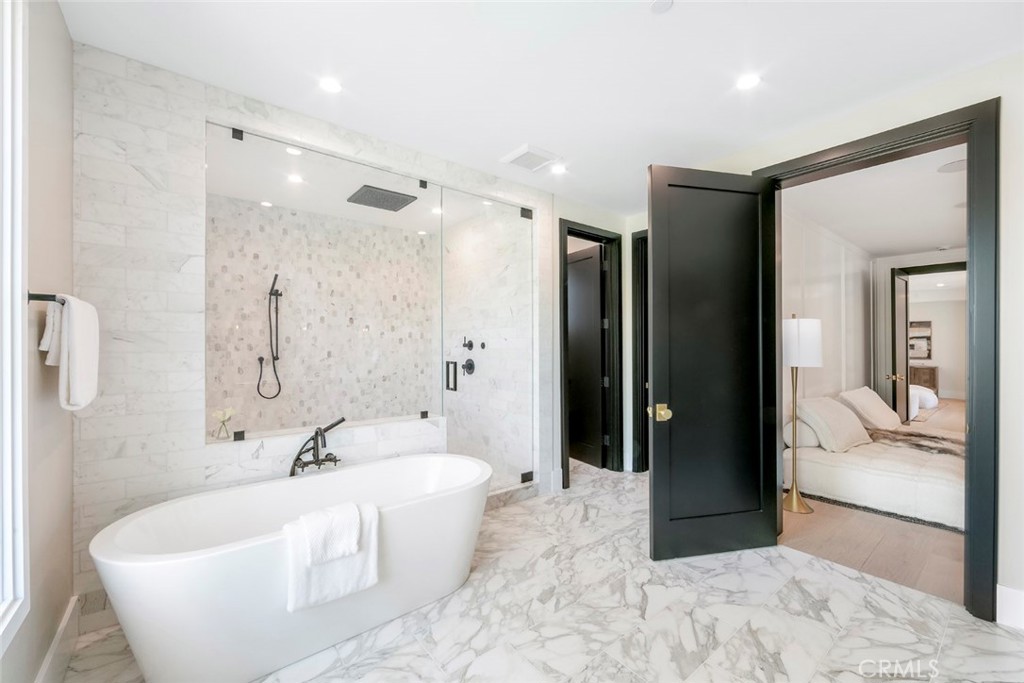 MLS #OC25193118 image #28