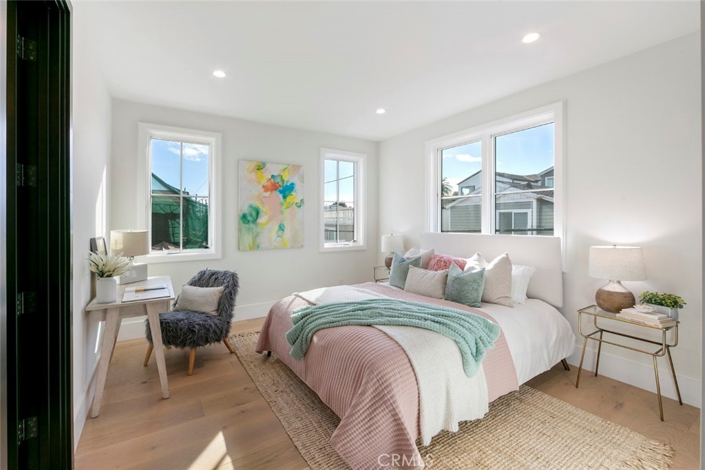 MLS #OC25193118 image #35