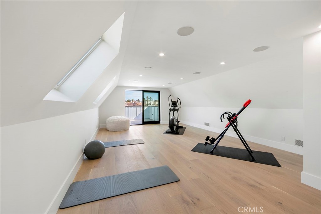 MLS #OC25193118 image #36