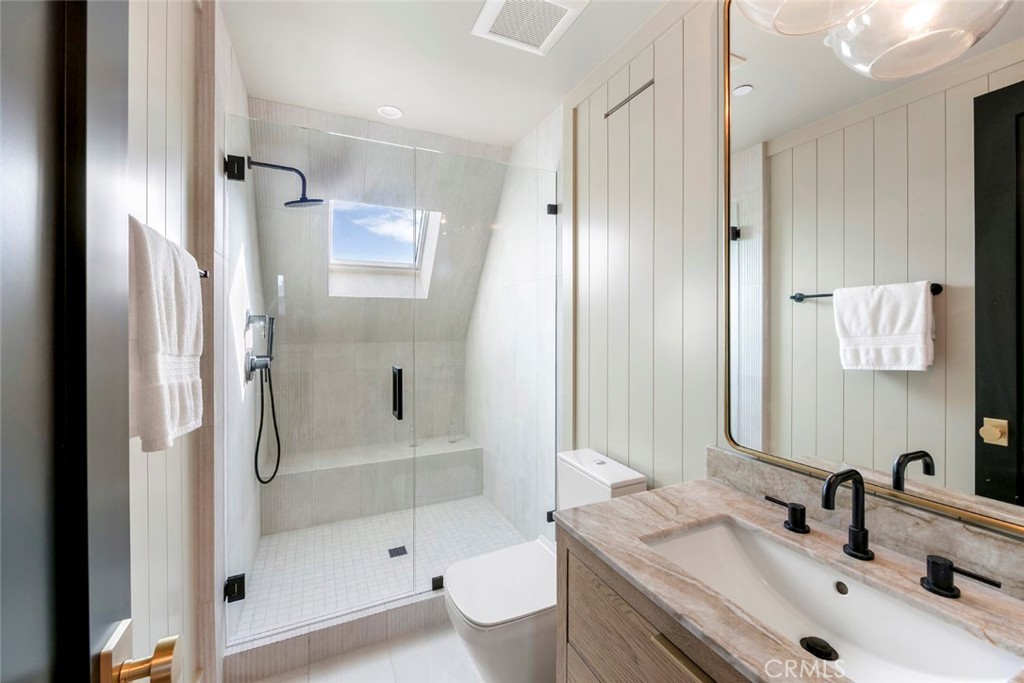 MLS #OC25193118 image #37