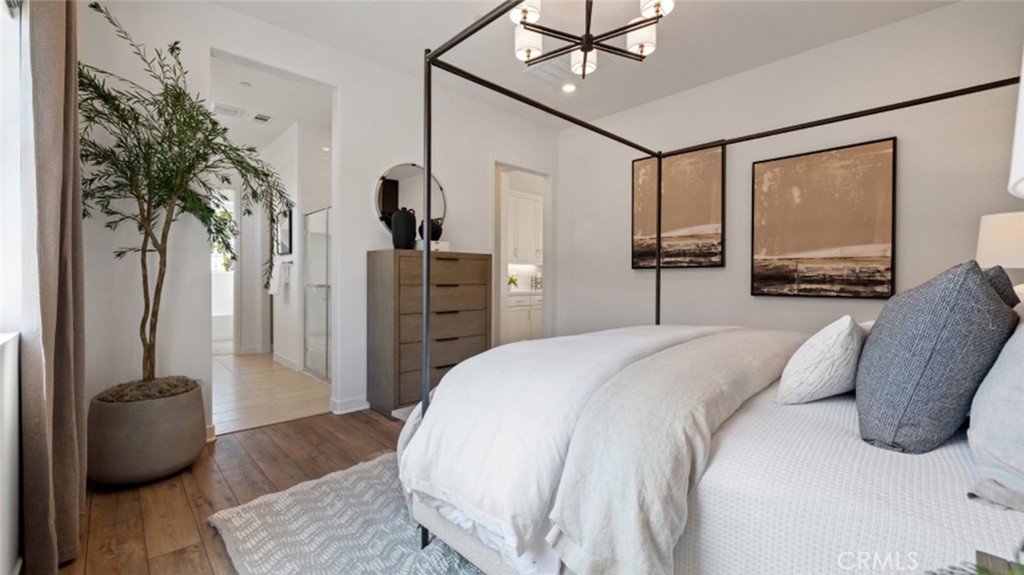 MLS #OC25193126 image #11