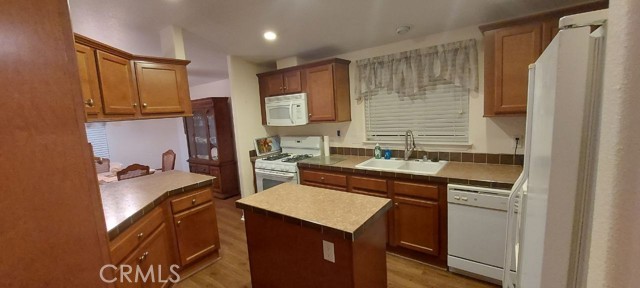 MLS #OC25193410 image #4