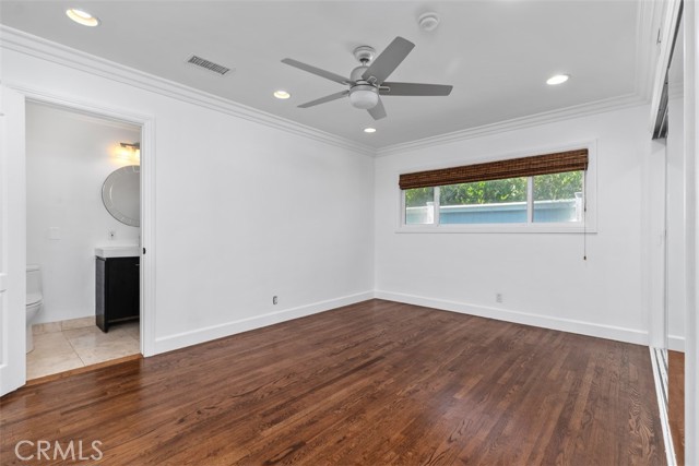 MLS #OC25193627 image #17