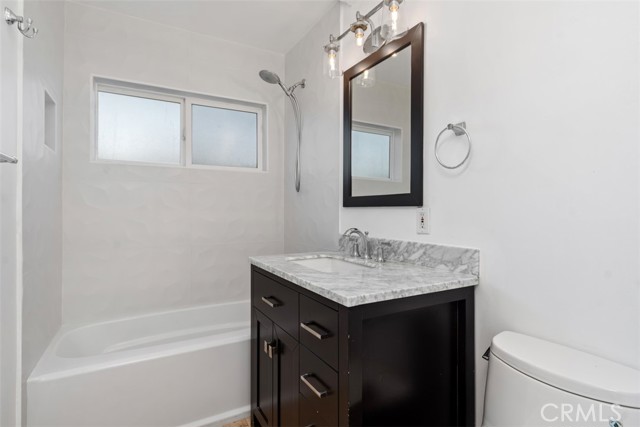 MLS #OC25193627 image #21