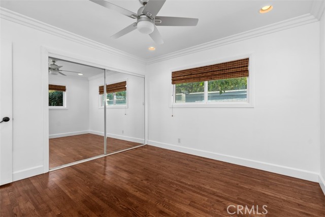 MLS #OC25193627 image #23