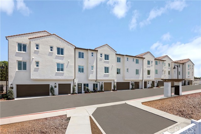 MLS #OC25193647 image #1