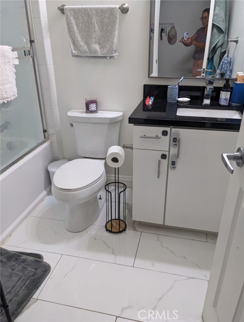 MLS #OC25193649 image #2